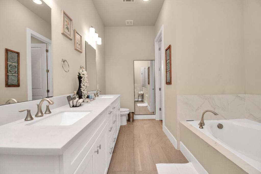 Beautiful Luxurious Houston Galleria Home Εξωτερικό φωτογραφία
